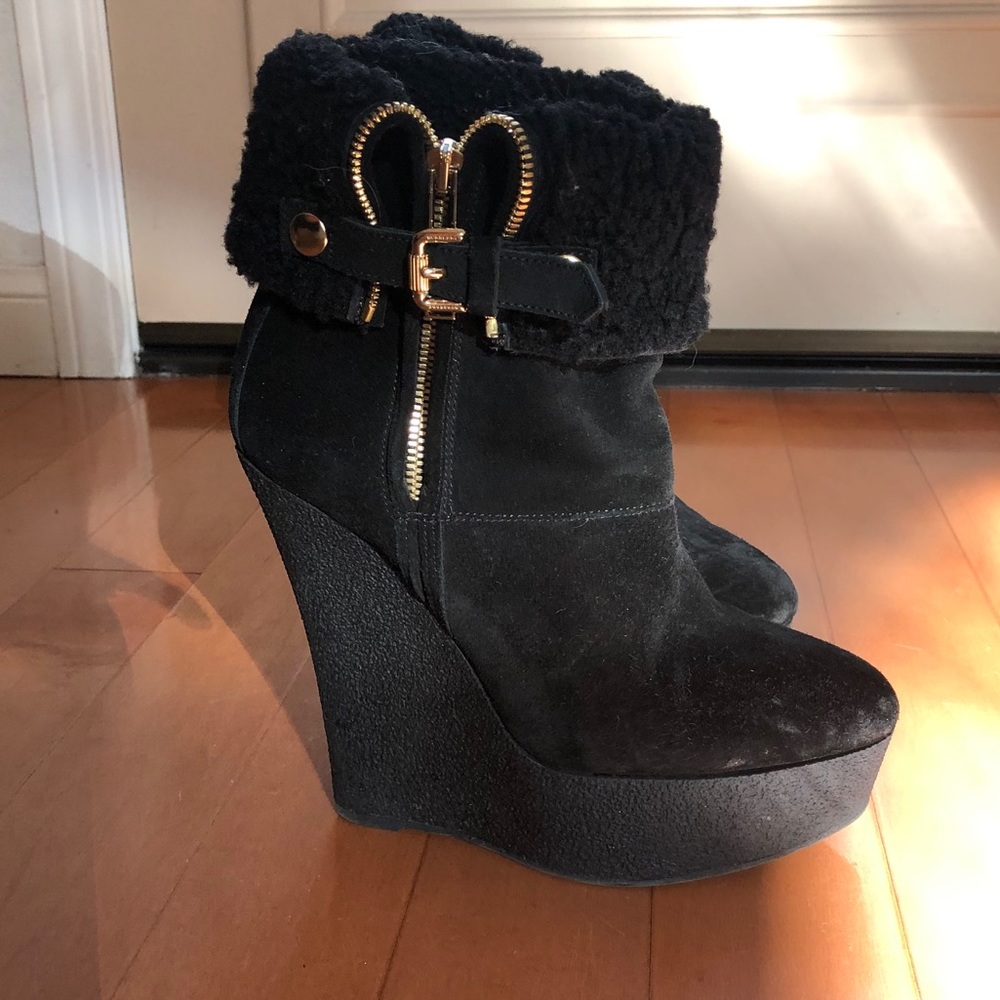 Burberry booties size 37